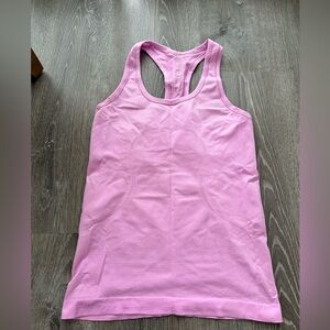 Lululemon swiftly tech tank top size 6
